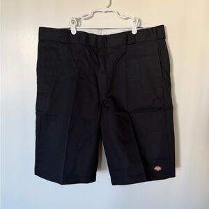 Brand New Men’s Black Dickies Shorts